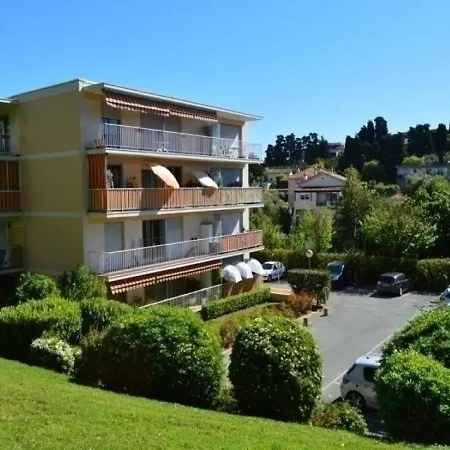 Antibes, 1 Piece, 4 Personnes - Fr-1-252-101 * Antibes