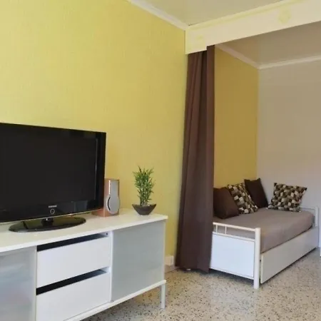 Apartment Antibes, 1 Piece, 4 Personnes - Fr-1-252-101 *