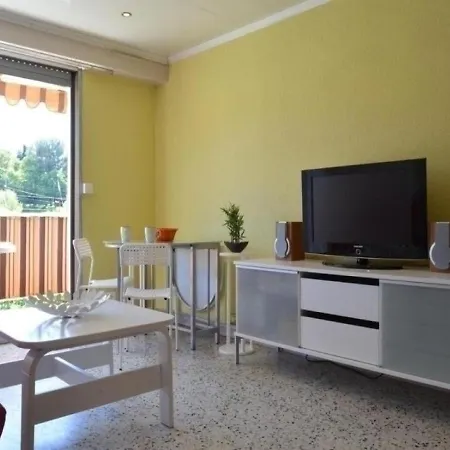 Apartment Antibes, 1 Piece, 4 Personnes - Fr-1-252-101