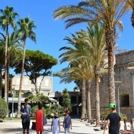Apartment Antibes, 1 Piece, 4 Personnes - Fr-1-252-101 *